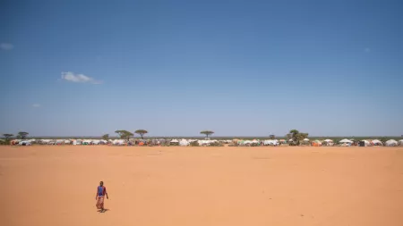 Kenya_Vast desert space in front of dadaab camp
