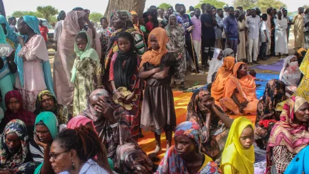 Chad_Sudanese refugees gathered under a tree