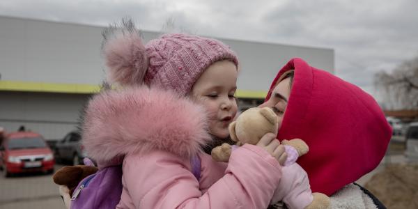 Over 20 organizations welcome EU decision to extend temporary protection for refugees fleeing Ukraine - Vimarsana News